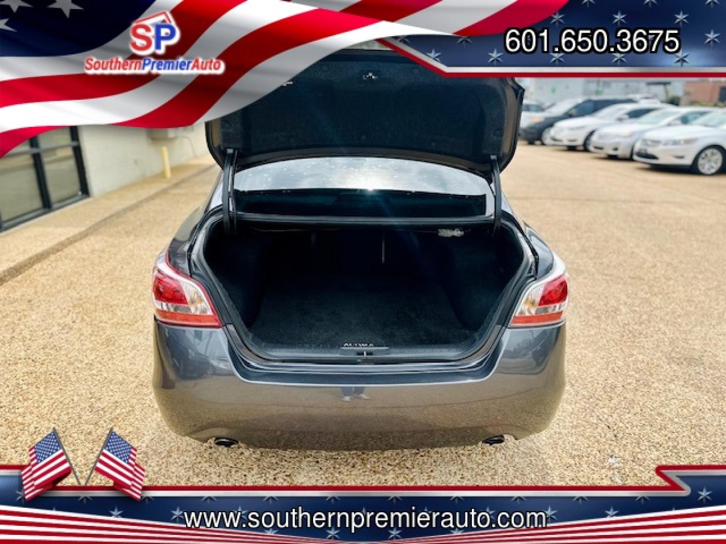 2013 GRAY NISSAN ALTIMA 2.5; 2.5 S; 2 (1N4AL3AP0DC) , located at 922 W. Beacon St., Philadelphia, MS, 39350, (601) 650-3675, 32.770447, -89.127151 - Photo#18